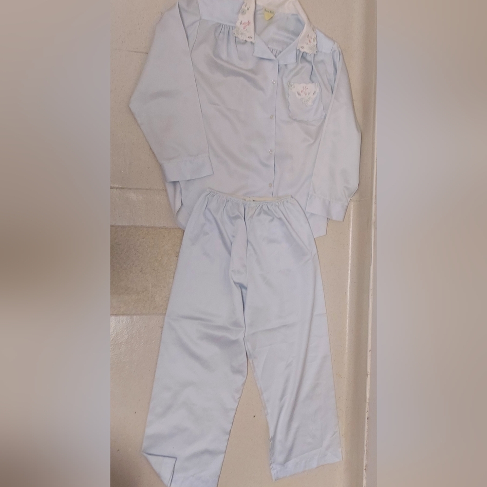 Sara Beth Women's Vintage Feminine Blue satin Embroidered Pajama Set, Medium
